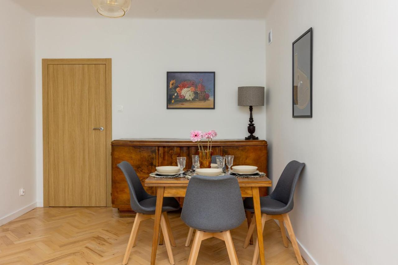 Tasteful Apartment In Warsaw City Center By Noclegi Renters ภายนอก รูปภาพ