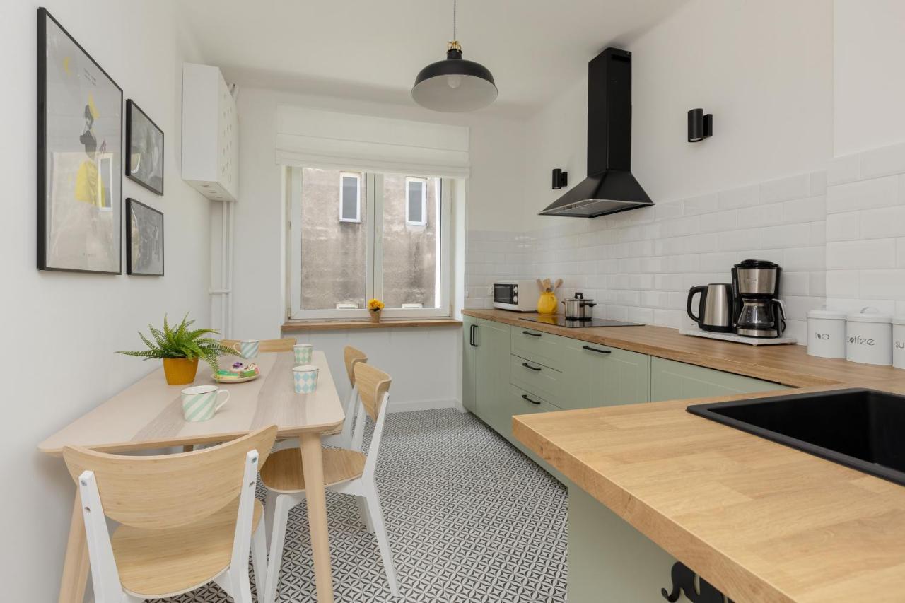 Tasteful Apartment In Warsaw City Center By Noclegi Renters ภายนอก รูปภาพ